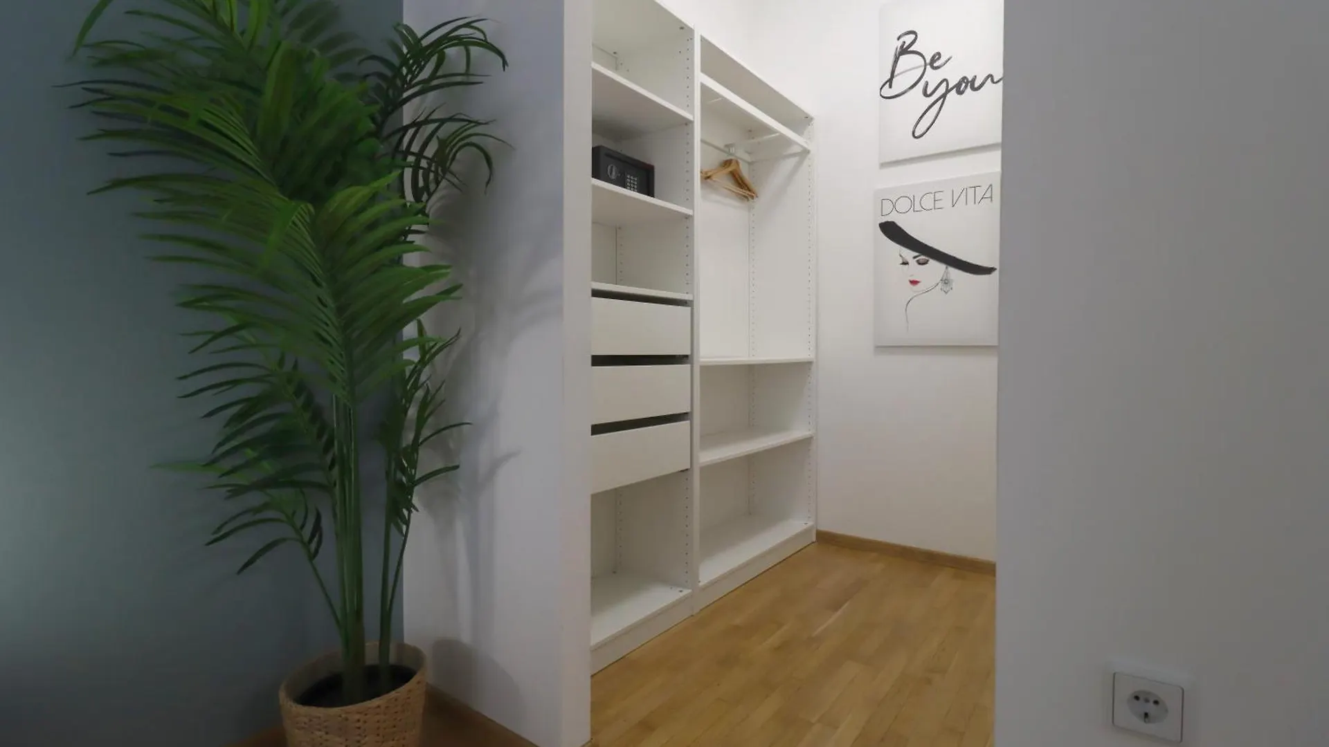 公寓 布达佩斯Kazinczy 2Bdr With Ac, Smart Tv公寓